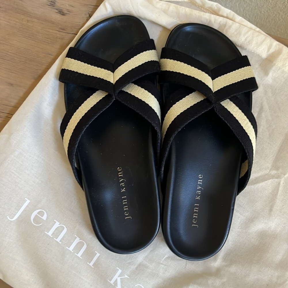 Jenni Kayne Black and Cream Criss-Cross Sandals - Picture 6 of 12